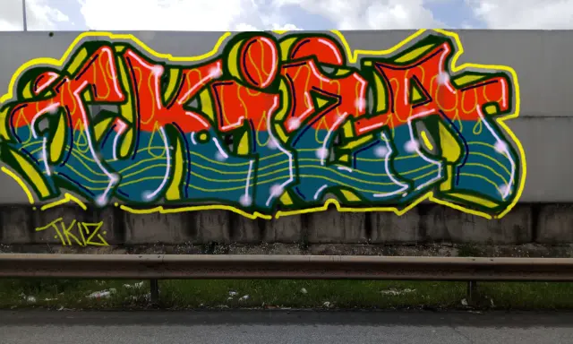 Graffiti artwork by Tkiz