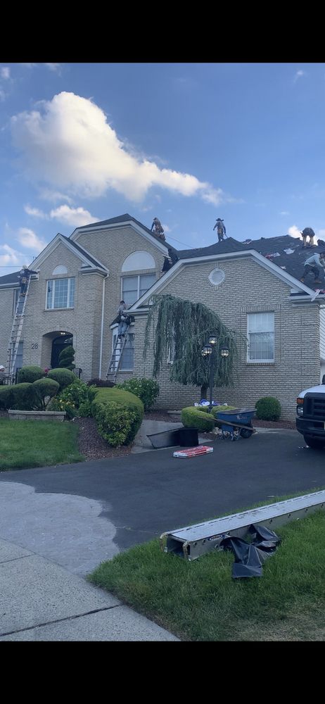 Seamless gutter system installation