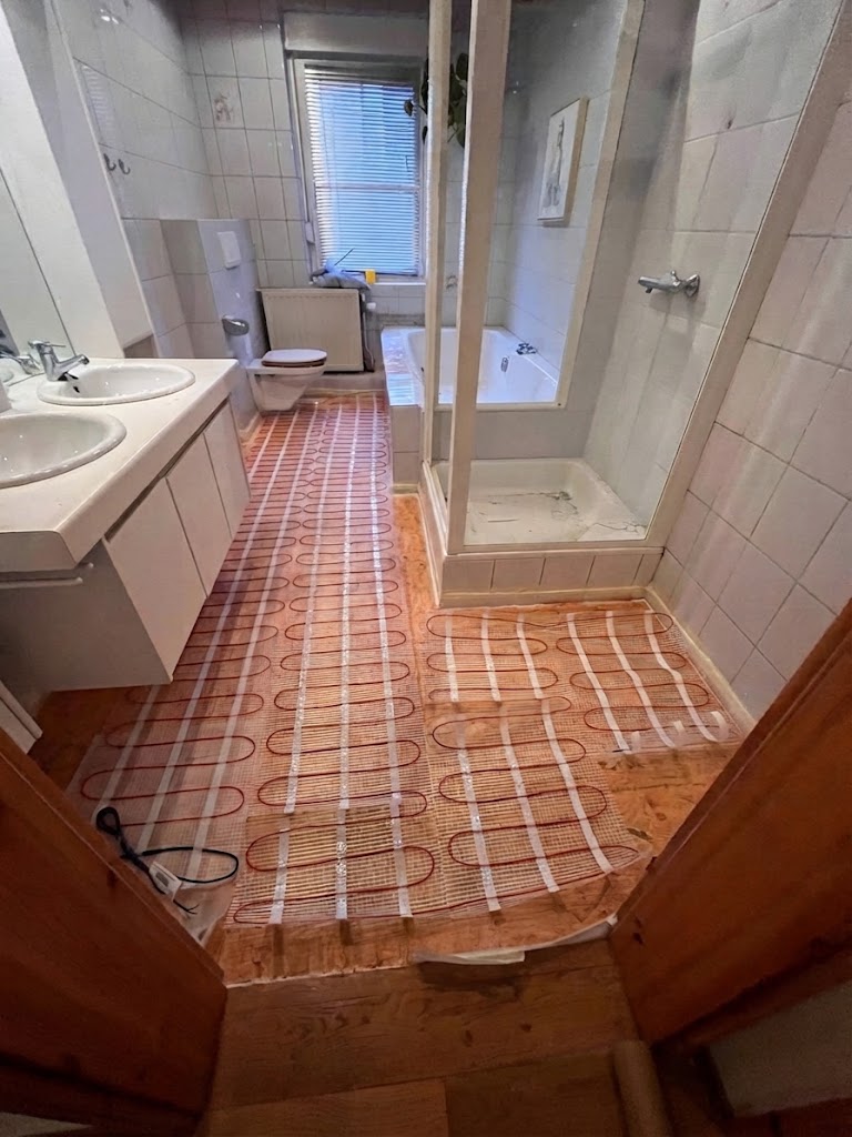 Badezimmer vor der Sanierung