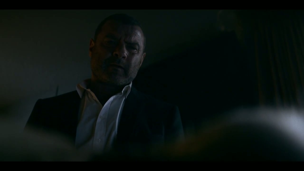 Ray Donovan: The Movie Screenshot