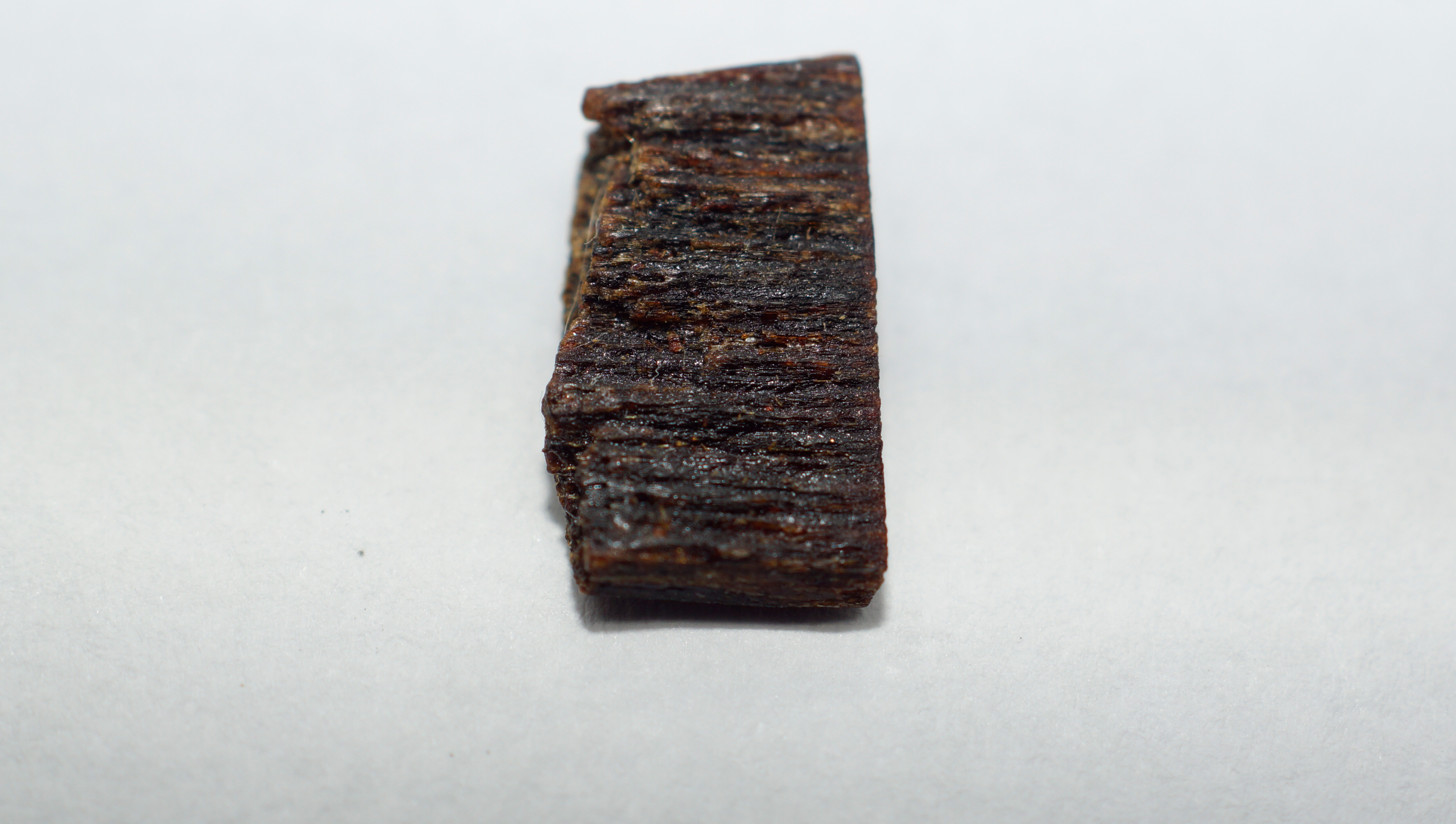 [Ouddict.com] Oud Wood