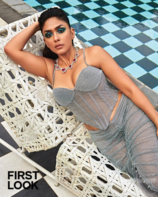 Mrunal-Thakur-9