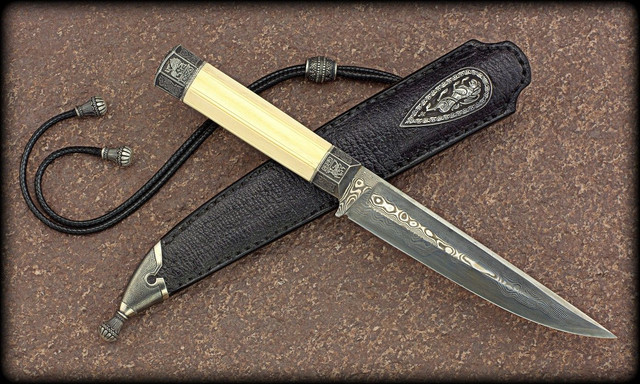 https://i.ibb.co/dQ9cw5C/b4e588debecc0c14fe59facd7aaaed4d.jpg