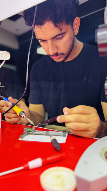 Mobile Repairing Course i Smart Training Institute (15).jpg