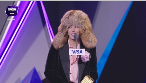 지드래곤, 'MAMA' 남성 솔로 댄스상 수상과 함께 홍콩 참사 위로 "다 같이 힘내시길"