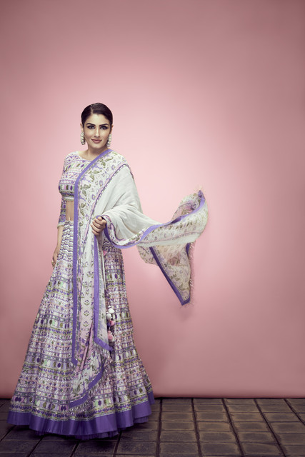 Raveena-Tandon-8