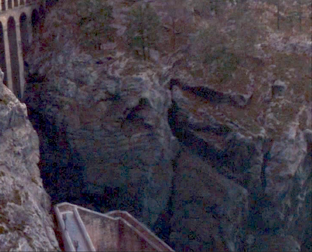 Hogwarts Rock Stairs 3