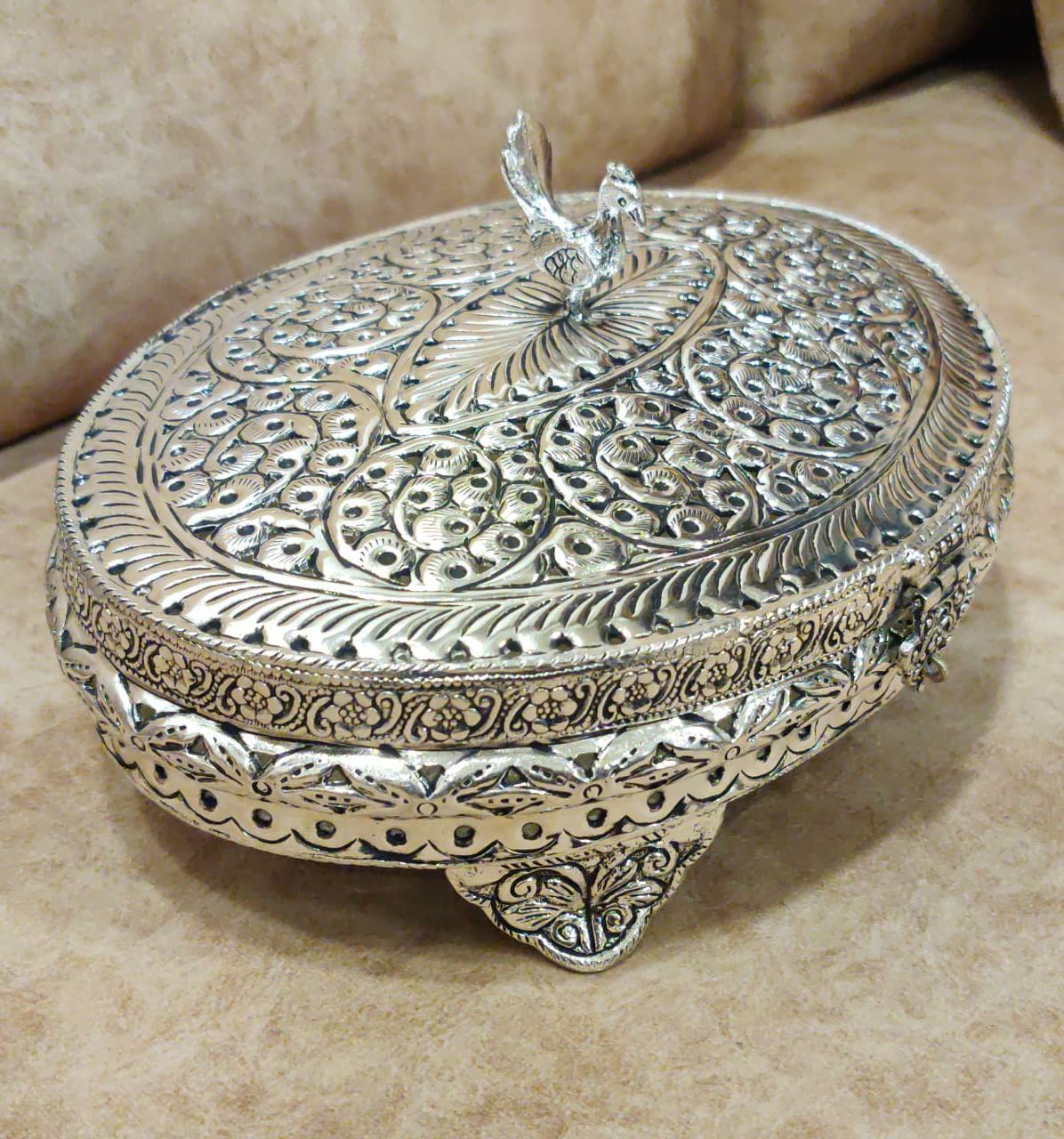 Oval Dryfruit Box 