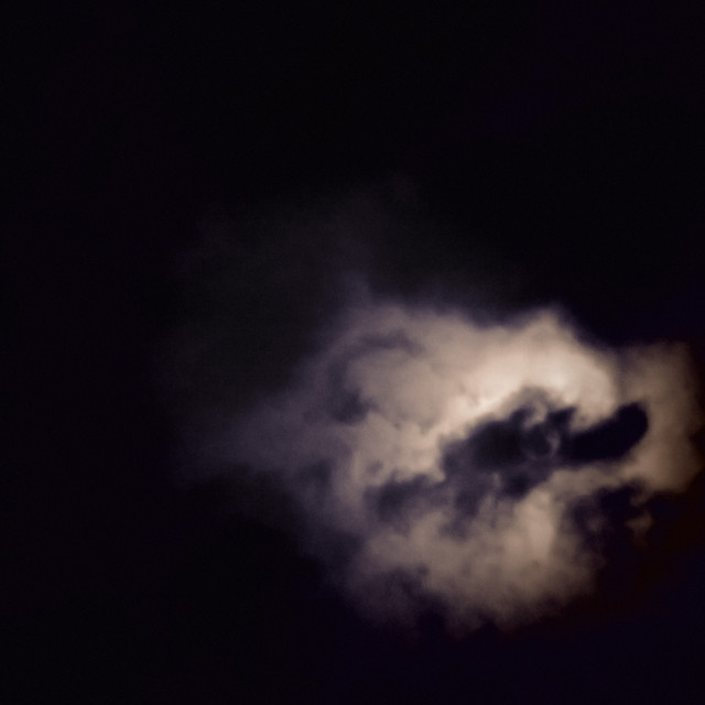 Pmoon-012.jpg