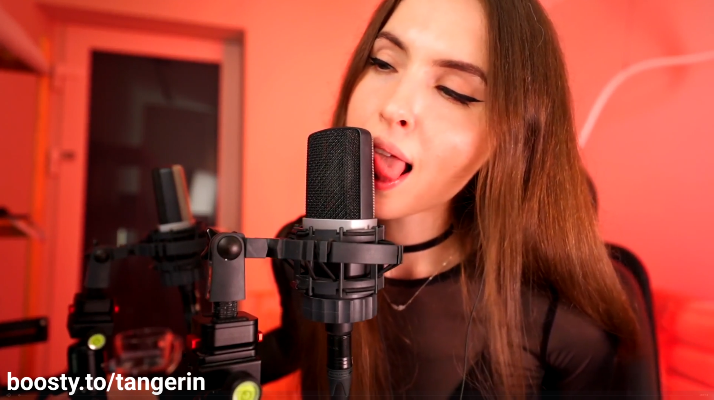 AKG Mic Licking [ Tangerin ]