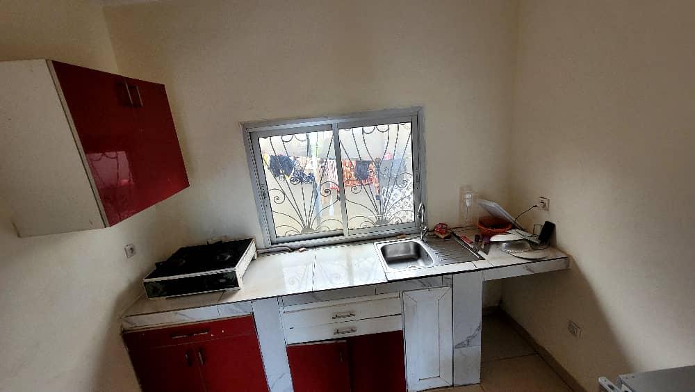 Appartement meublé à louer à Biteng, Yaoundé - 28000 FCFA/nuit