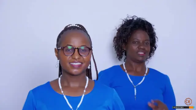 Mama Maria Hoye by St. Anthony of Padua Choir