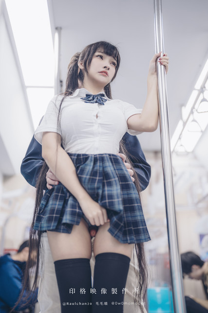 Momo-Miss-KON-com-006