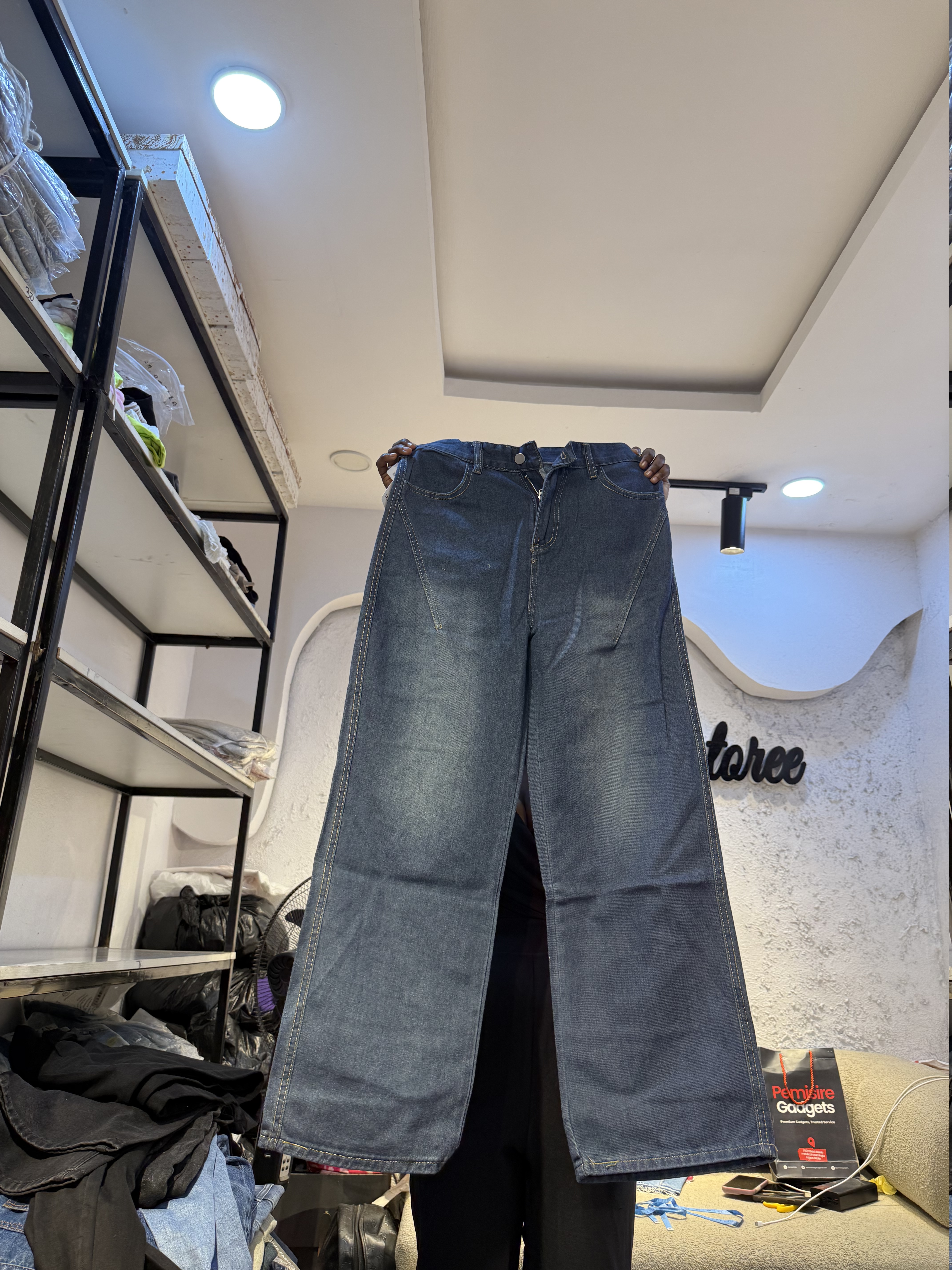 Waist 30