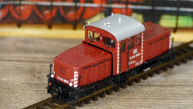 V29-952-10