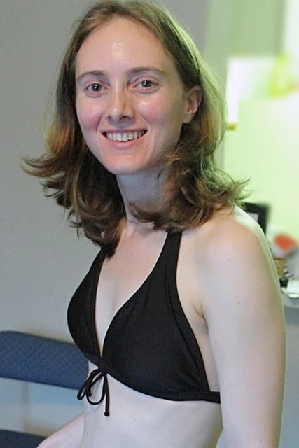 Bea-Black-Top