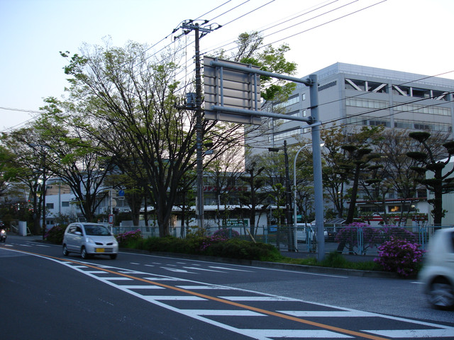 2010-05-01-07