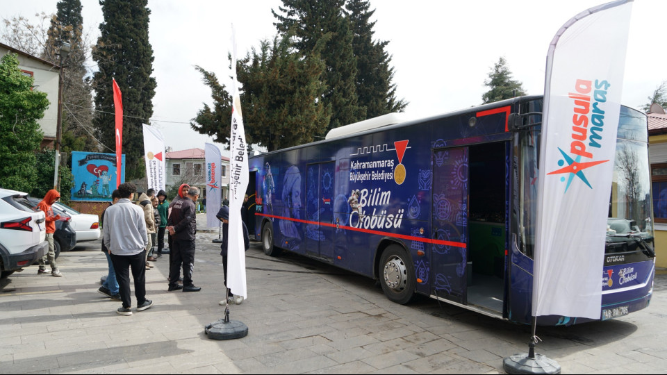bilim_otobusu_2.jpg