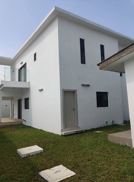 Duplex · 5 chambres · Akandje, Bingerville · à vendre