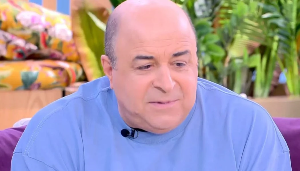 Ο Μάρκος Σεφερλής φανερώνει εκπληκτικά στοιχεία για τις διακοπές του!