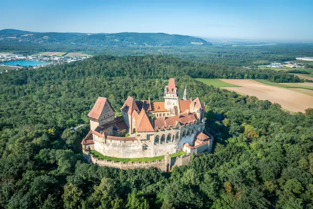 Kreuzenstein 1.webp