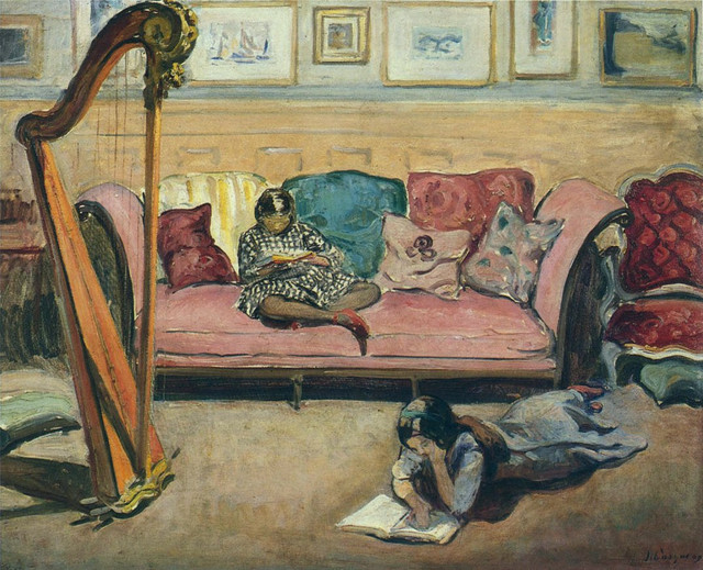 Interior-with-Harp