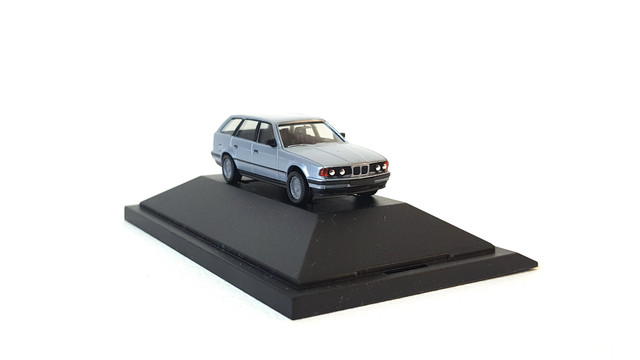 B34-STW203