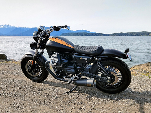 Guzzi-Water1