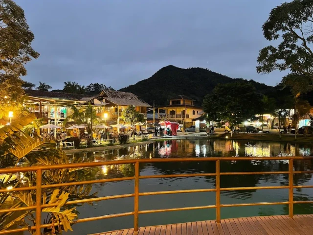 Lago de Lumiar à noite