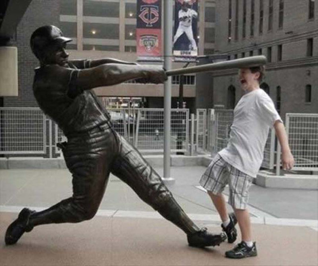 statue-mischief4.jpg