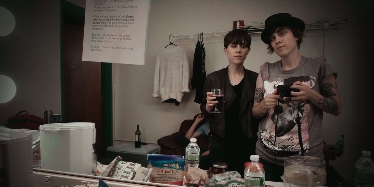 Fanatical: The Catfishing of Tegan and Sara Screenshot