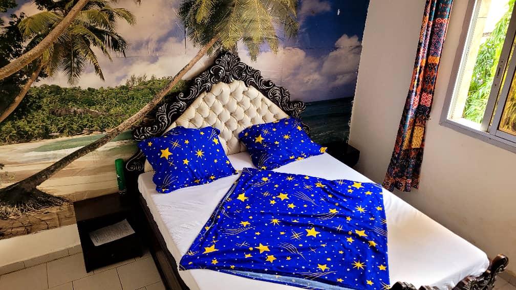 Studio meublé à louer à Biteng, Yaoundé - 15000 FCFA/nuit