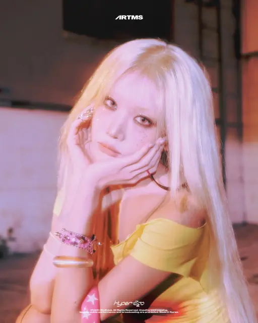 kim lip loona 1409568.webp