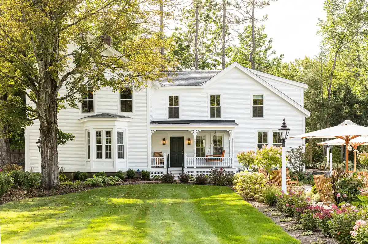 Experience Vermont's Premier Farm-to-Table Dining at a Boutique Hotel