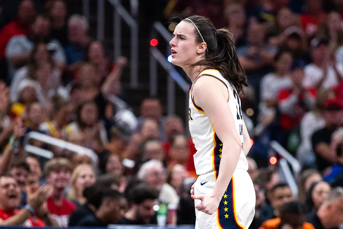 Indiana Fever stabilește un record de scor, Caitlin Clark pe marginea suspendării