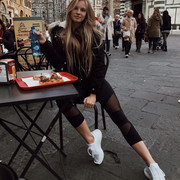 Hailey-Pandolfi-Wallpapers-Insta-Fit-Bio-4