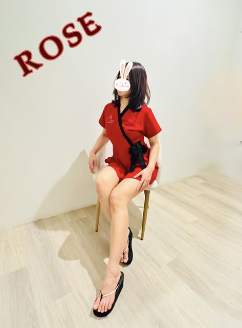 ROSE 1.jpg