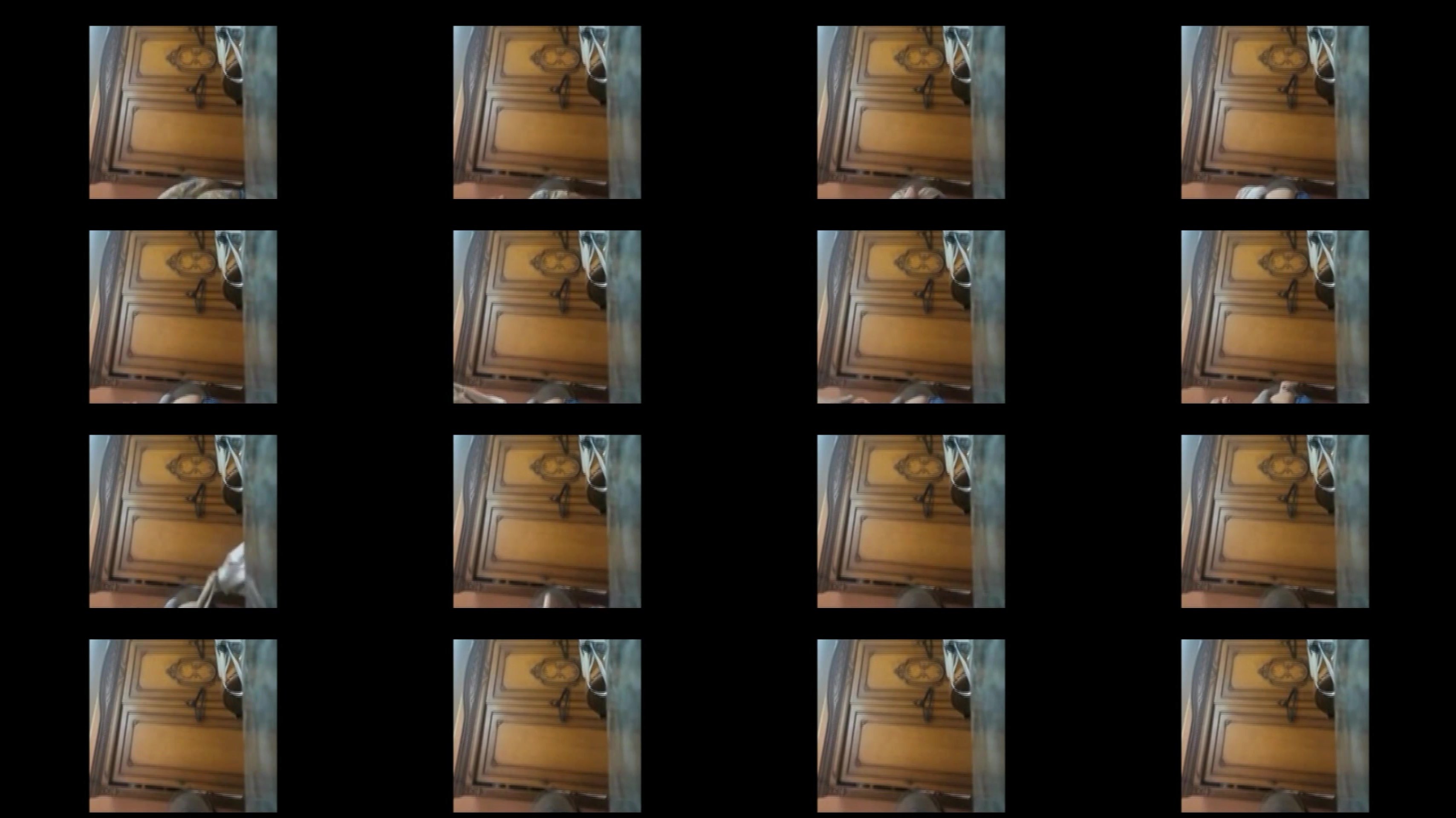 الجزء 2 ديوث مصرى منحرف يتجسس على امه ميلف حططلها كاميرا وتقوله طلعت العيش انا بنشف