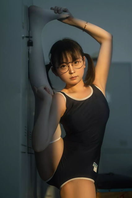 午间更衣室 (10).png