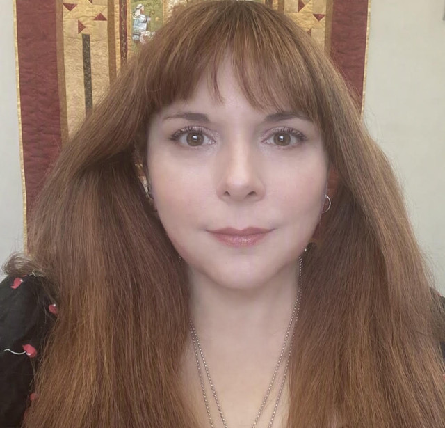 Holly Anagnos