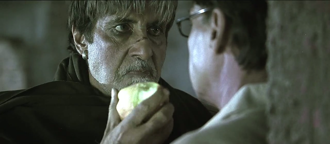 Ram Gopal Varma Ki Aag Screenshot