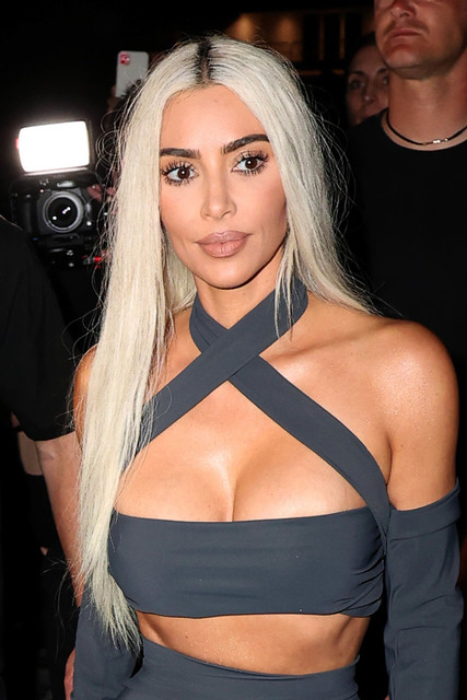 Kim-K-43