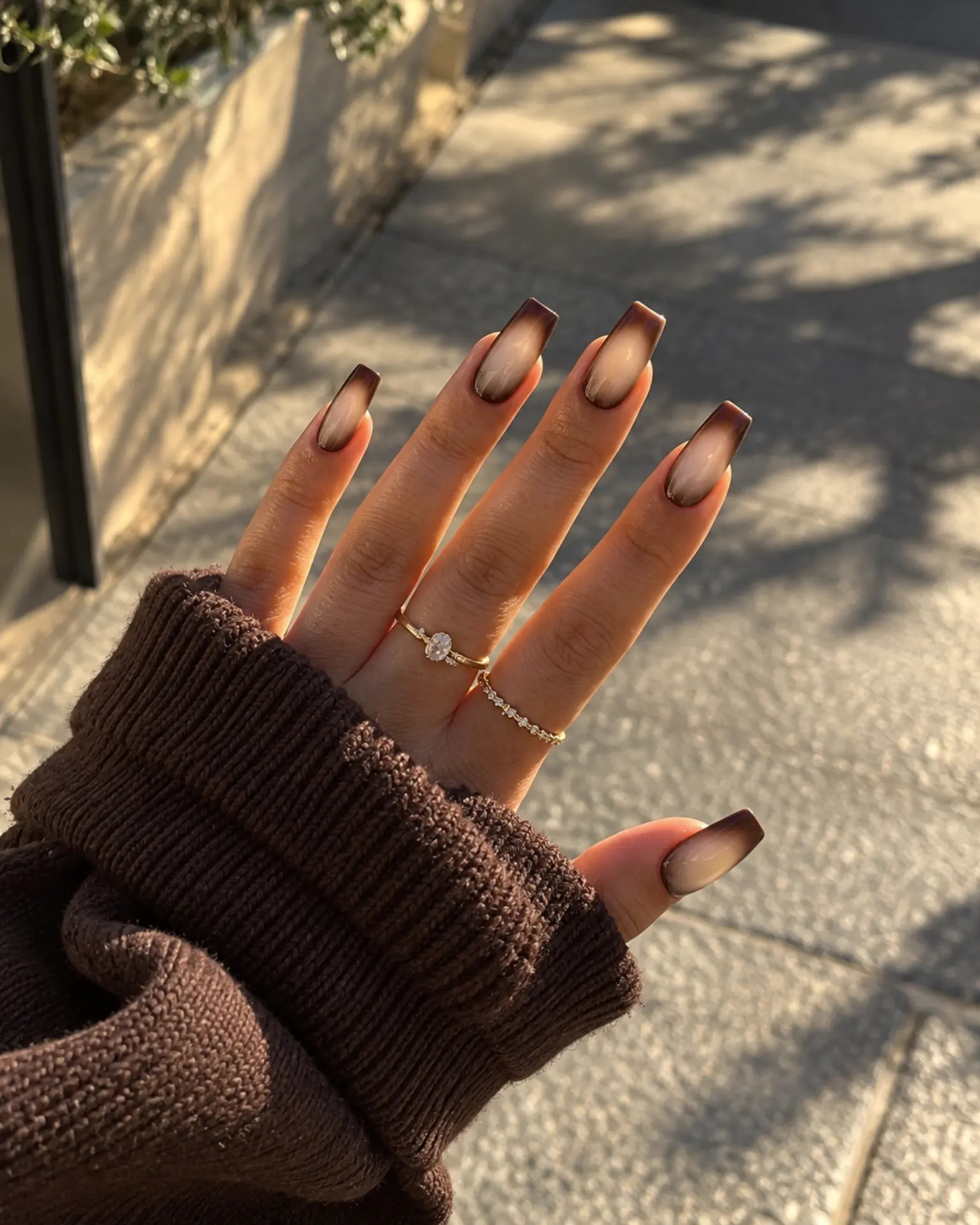 Mocha Cream Aura manicure inspiration for dark aura nail ideas