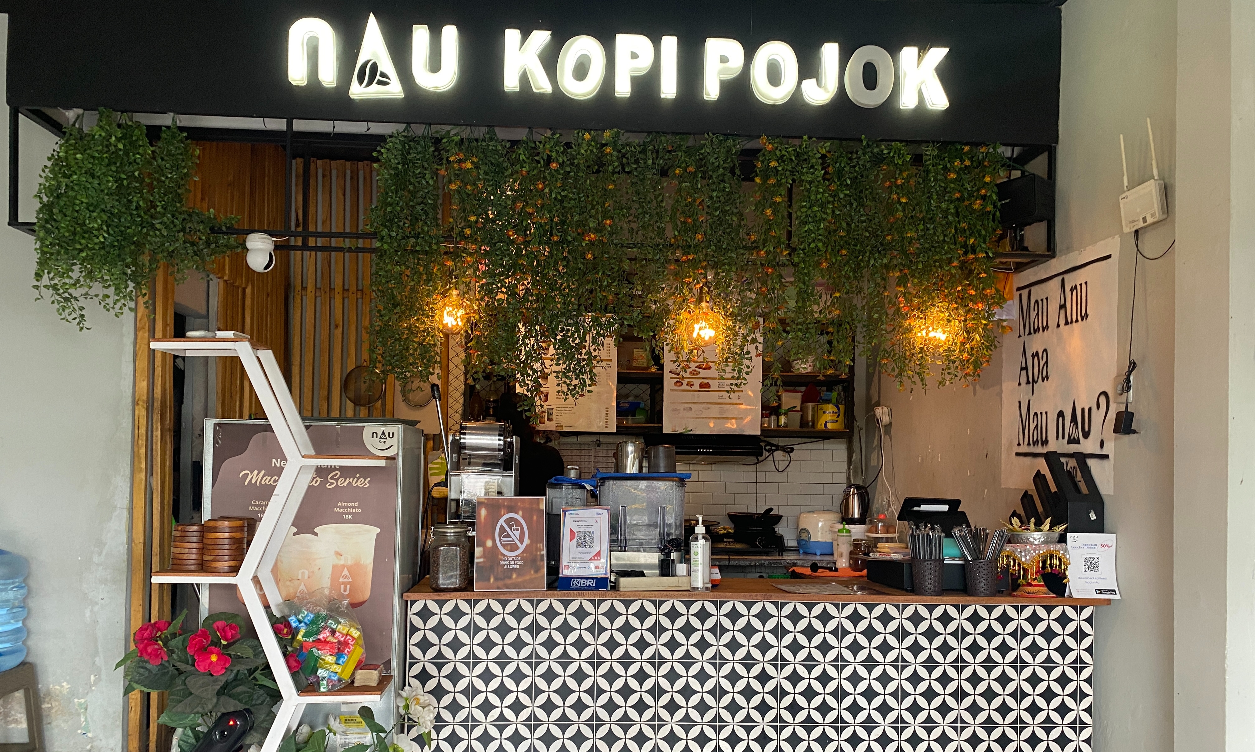 Kedai Kopi nAu Klungkung