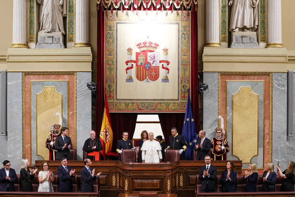 Pope Demands Respect for Human Dignity in Spanish Parliament Speech
