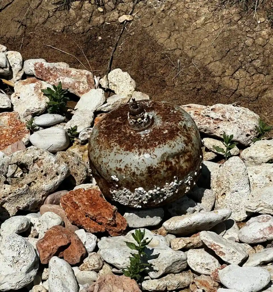 Mină marină, descoperită pe plaja Vama Veche: Intervenția navaliștilor