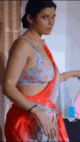 [Image: hot-saree.gif]