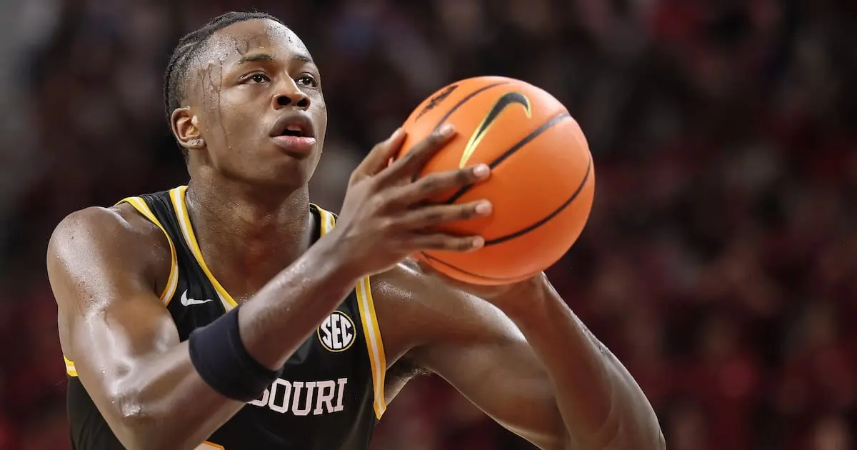 Mark Mitchell Returns to College Basketball