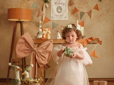 عکاسی تولد کودک با دکور تولد اختصاصی در نویسا