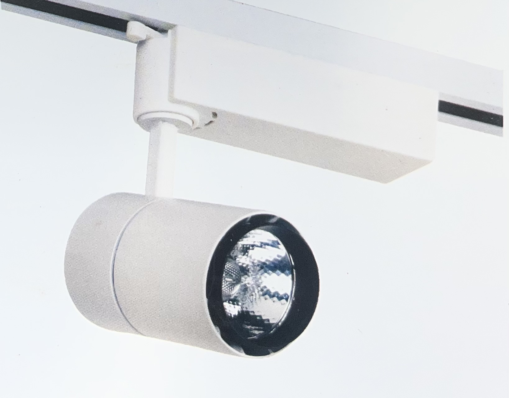 12W LED TRACK LIGHT WHITE BODY — Ohrim wholesale price 200